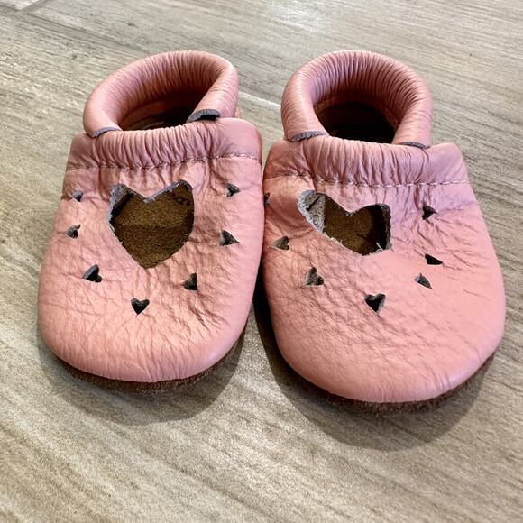 Starry Knight Pink Heart Moccasins Shoes - Picture 1 of 4